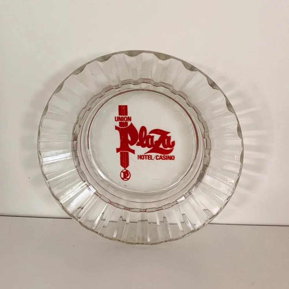 Vintage 80’s  plaza hotel ash tray